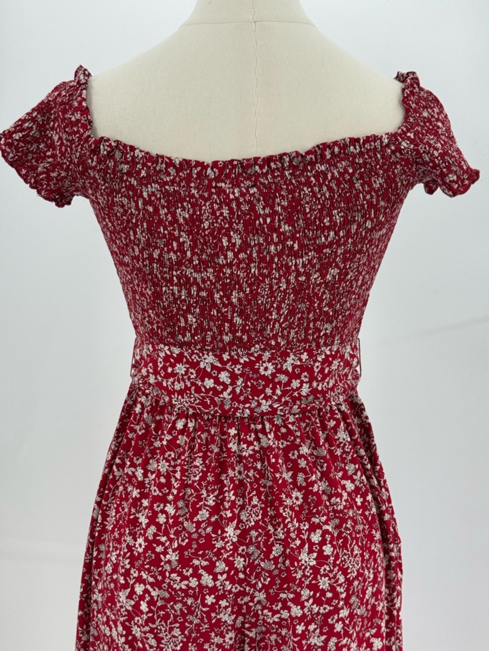 Lulus Behold Red Floral Print Off-the-Shoulder Jumpsuit Smocked Size Small - Picture 5 of 11